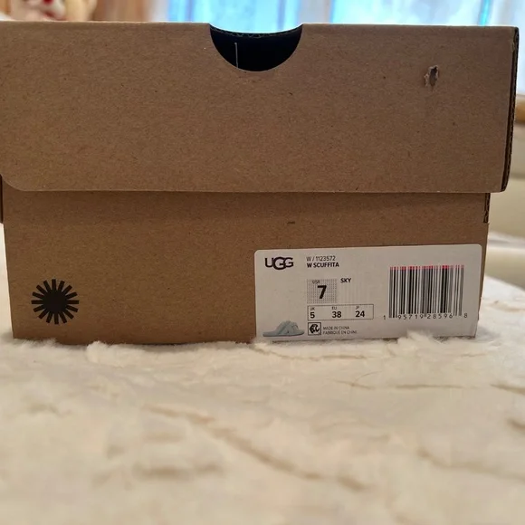 UGG Scuffita Genuine Shearling Slide Slippers - 7 - Picture 7 of 7